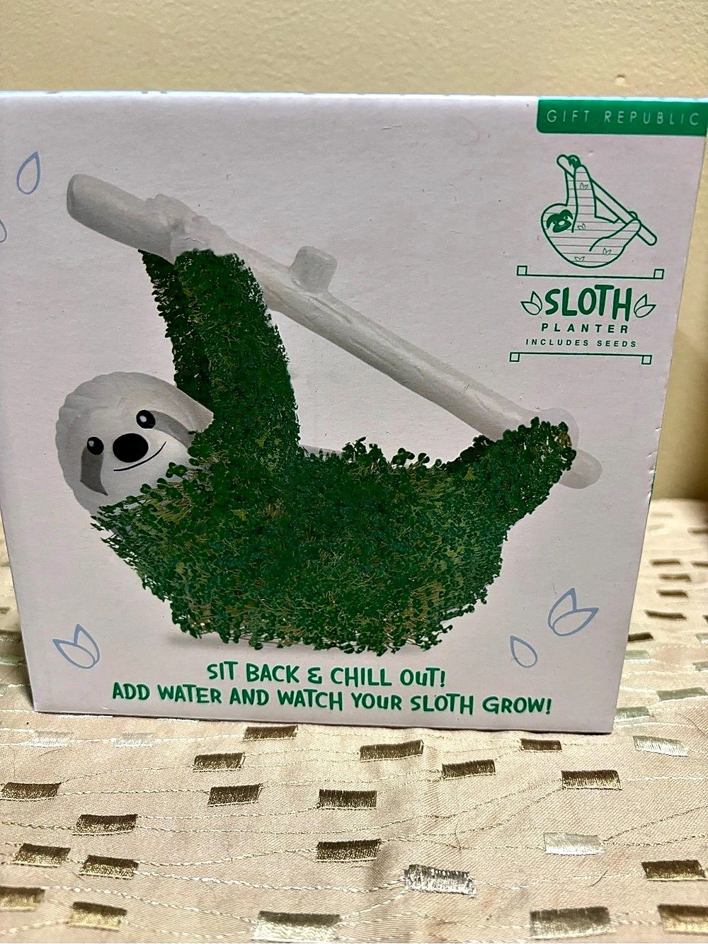 Get Real Plants Sloth Planter Green & White NWT